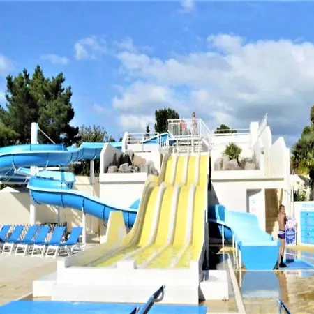 3 Bed - Sleeps 6 - On-site Activities - Parking Дом отдыха