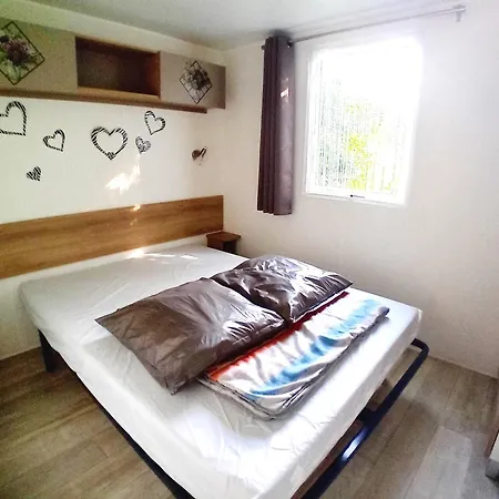 3 Bed - Sleeps 6 - On-site Activities - Parking Дом отдыха *
