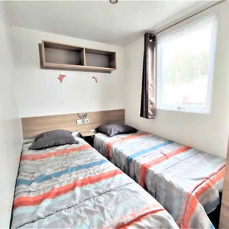Hébergement de vacances 3 Bed - Sleeps 6 - On-site Activities - Parking