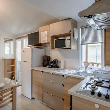 דירה 3-Bedroom Mobile Home Sleeps 6