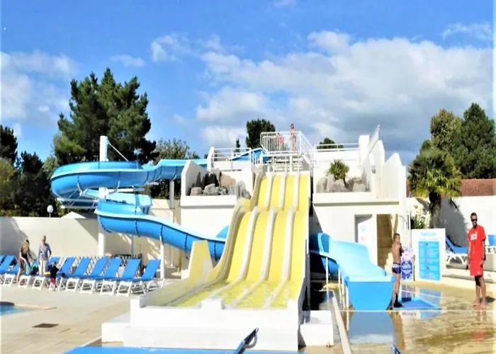 3 Bed - Sleeps 6 - On-site Activities - Parking Σπίτι διακοπών